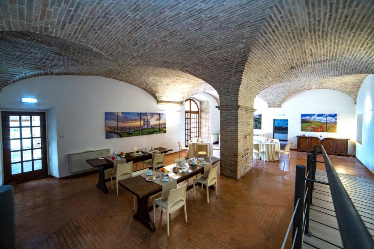 Il Monastero Di Bevagna Bed and Breakfast Eksteriør billede