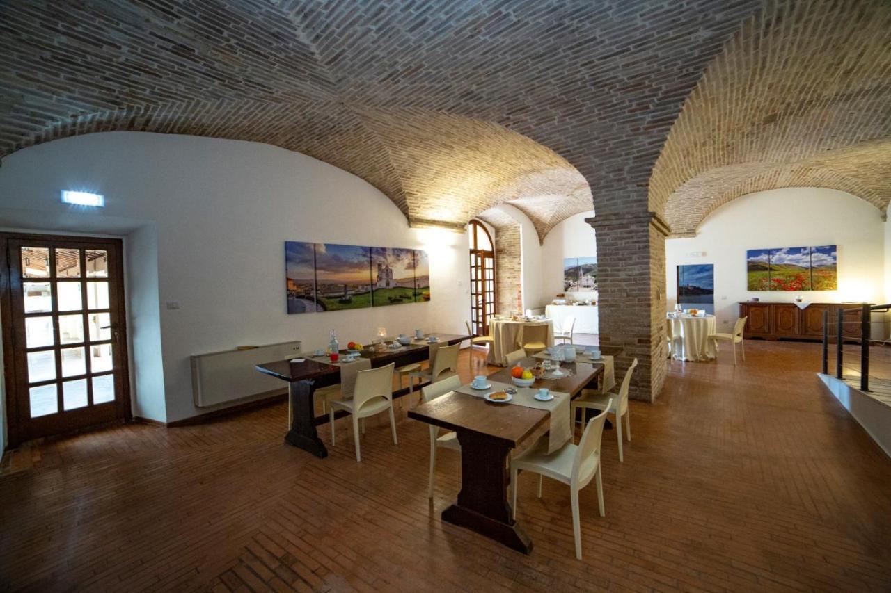 Il Monastero Di Bevagna Bed and Breakfast Eksteriør billede